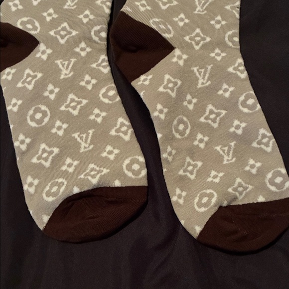 Louis Vuitton Monogram Gray and Brown Socks - Picture 3 of 3